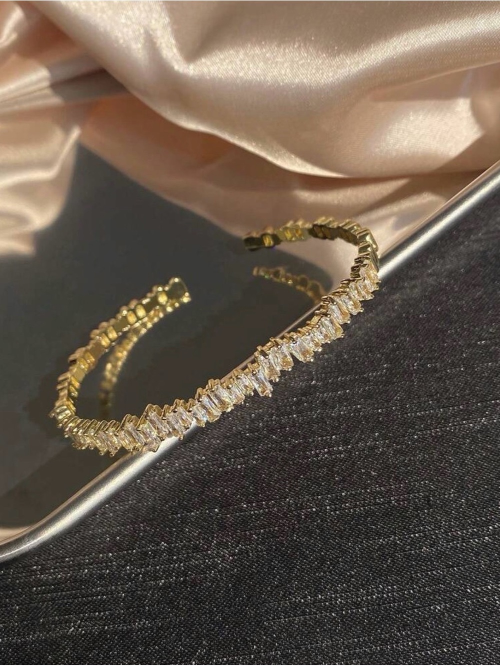 🆕 18K Gold / Diamond Tennis Bracelet adjustable size
